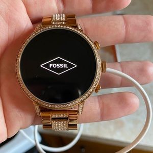 Woman’s 4th Generation Fossil Watch (Smart)
